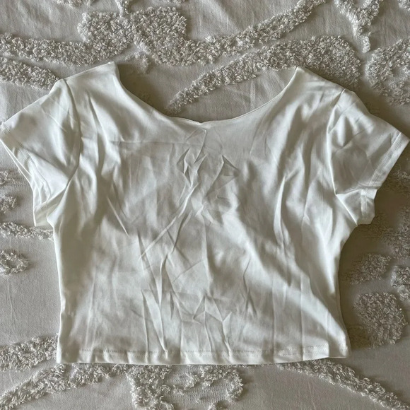 White Backless Crop Top Tee - Picture 1 of 5